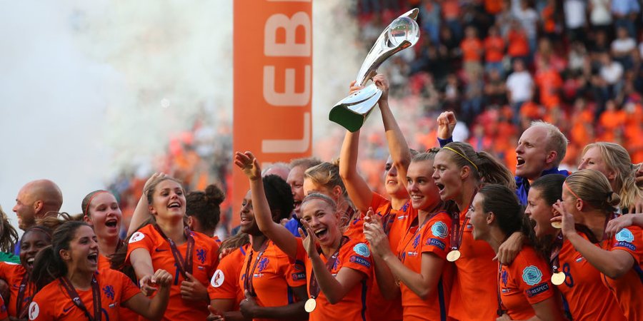 verwennen Tol Afkorten vrouwen-voetbal-nederlands-elftal-overwinning-beker-getty-images - De  Unieke Ondernemer